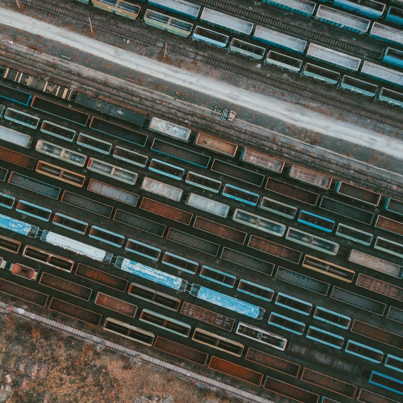 Waste management in train station retail areas