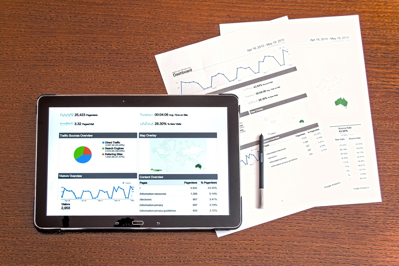 Big Data Analytics in Pharmacovigilance.